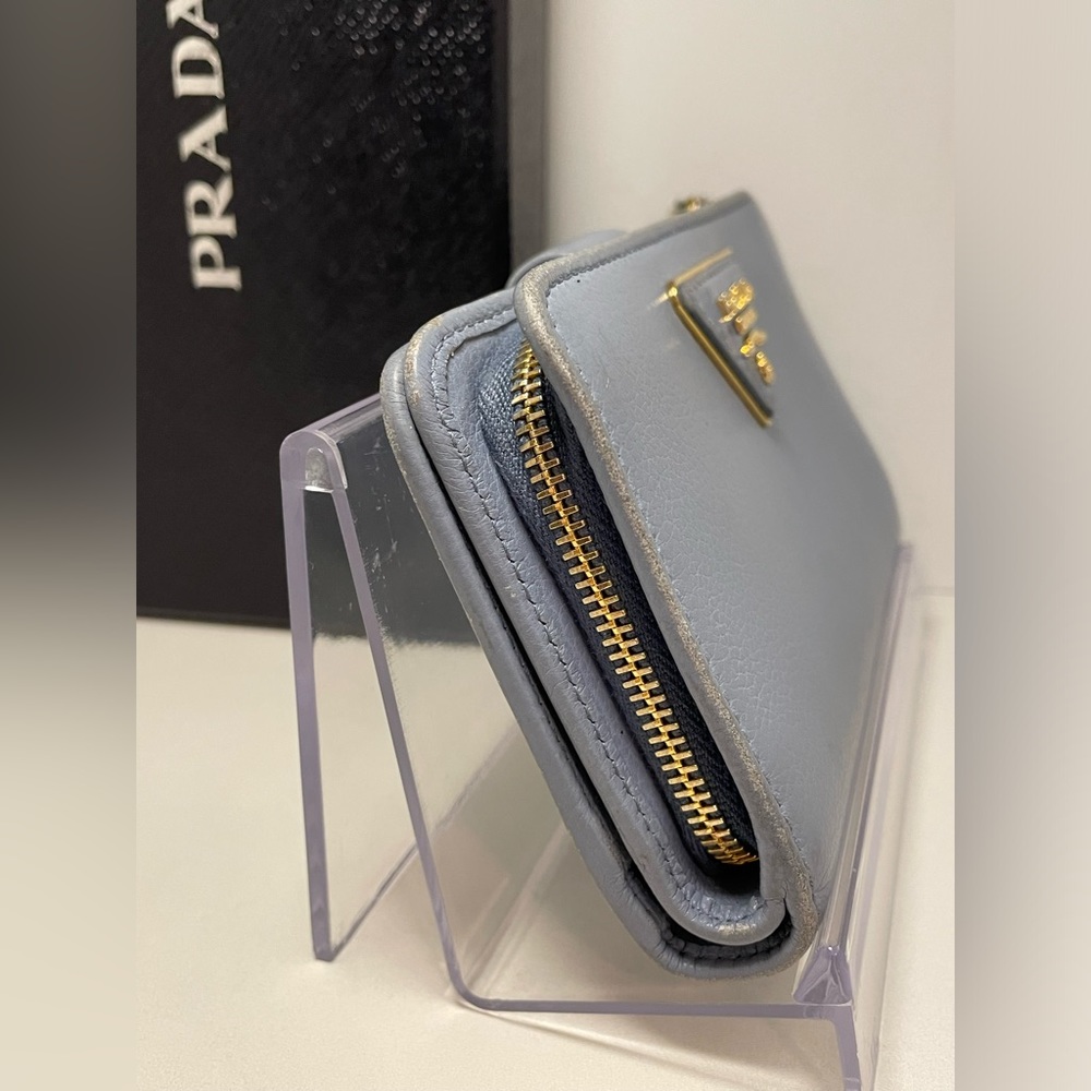 Prada, compact wallet - Picture 8 of 10
